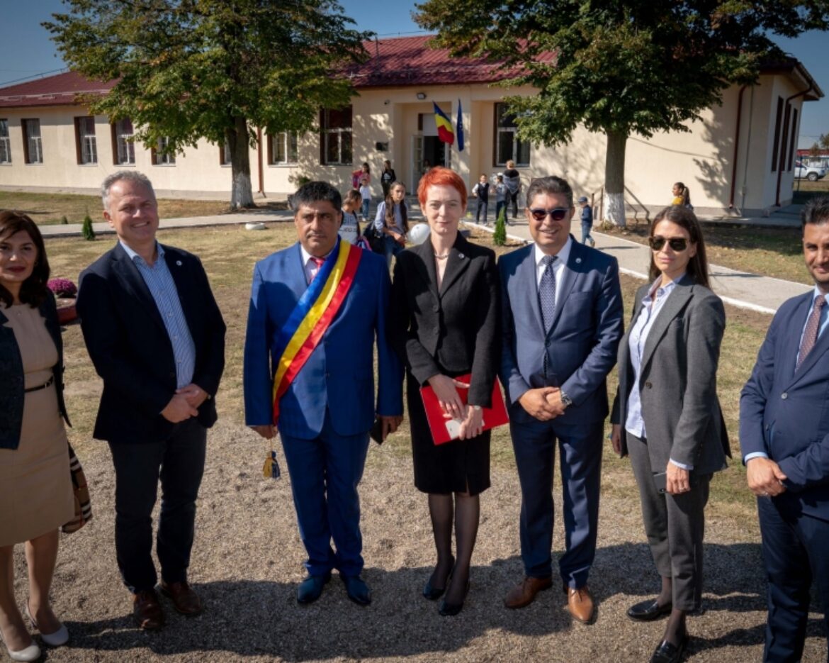 sustinem-roma-education-fund