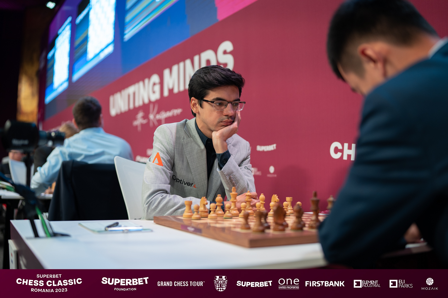 Two rounds, two victories in the Bucharest stage of the Grand Chess